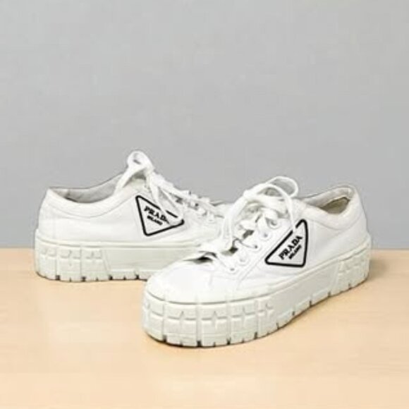 Prada #8XKV5R Sneakers size 38 - Picture 1 of 1
